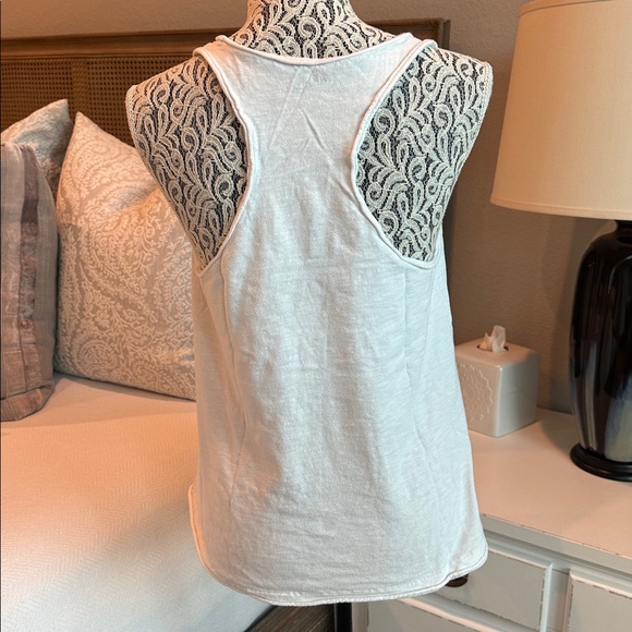 Aerie Flowy Boyfriend Tank Top Bundle - White and Pale Yellow - Picture 10 of 12